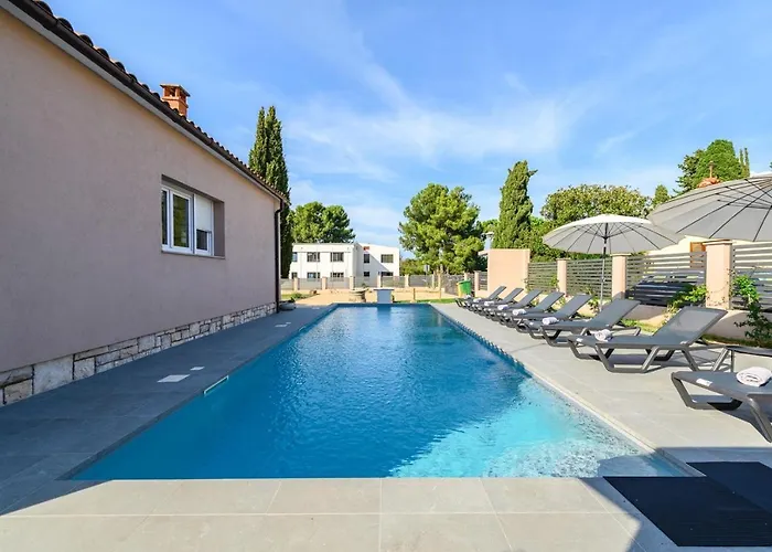 Villa Jolanda